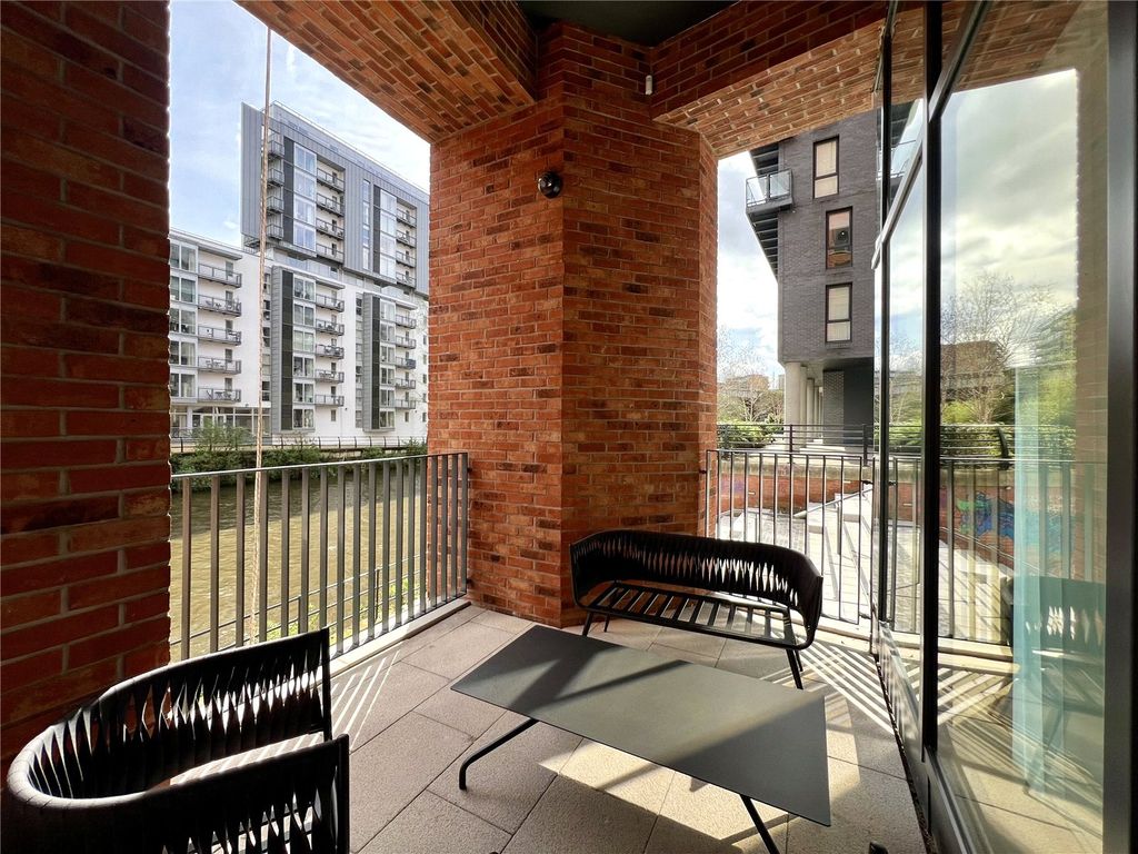 Property photo 3 of 16 Picture No. 12