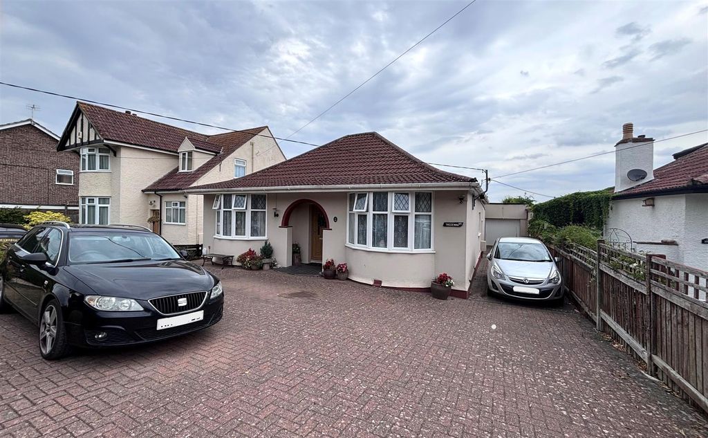Property photo 1 of 20 Front 1.Jpg