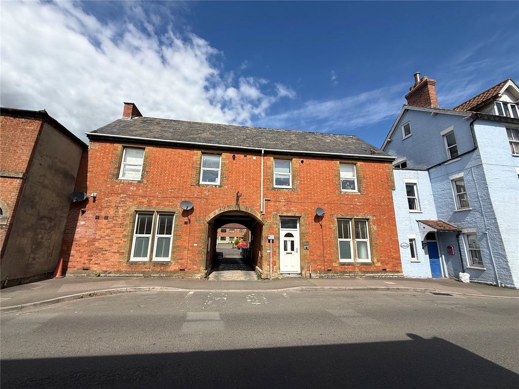 Property photo 1 of 6 Picture No. 08