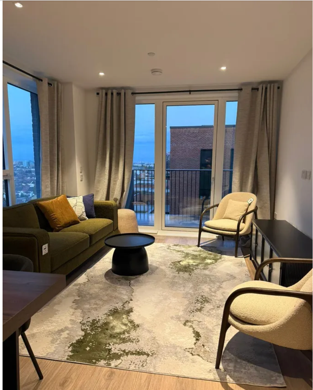 Property photo 1 of 6