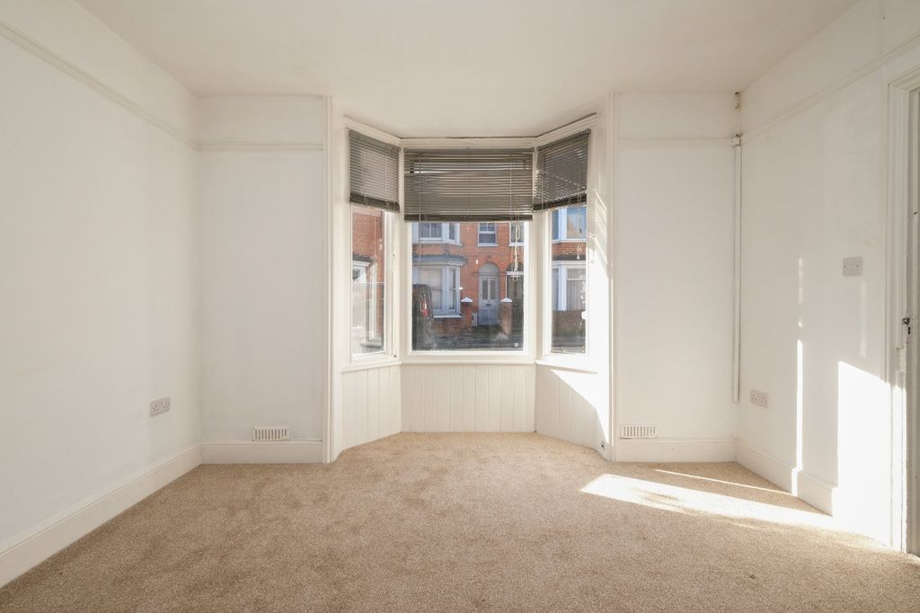 Property photo 3 of 15 Picture 3