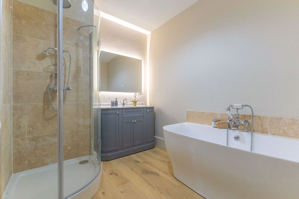 Additional image 7 of 2 bed flat for saleApartment 1, 1 Sion Hill Place, Bath, Somerset BA1
