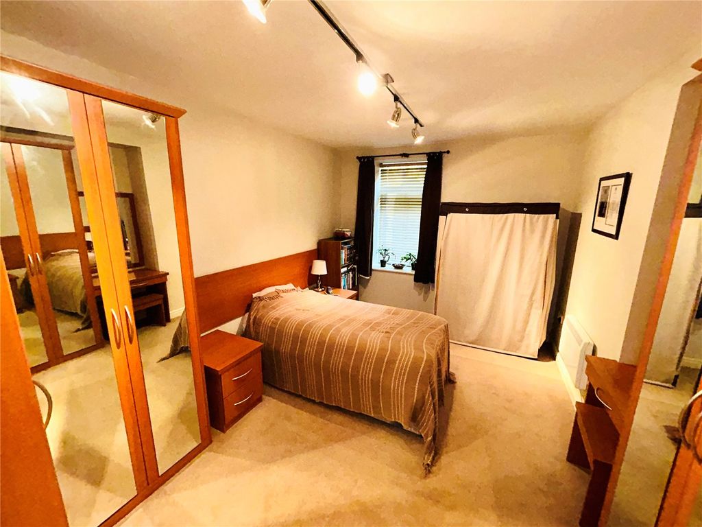 Property photo 3 of 12 Bedroom