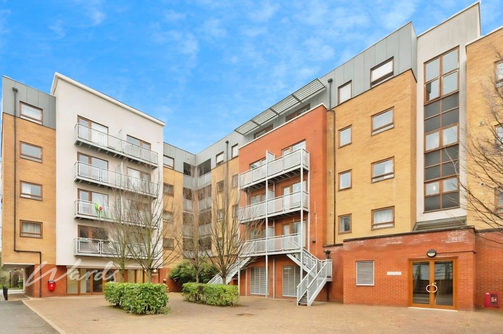 Property photo 1 of 11 Front