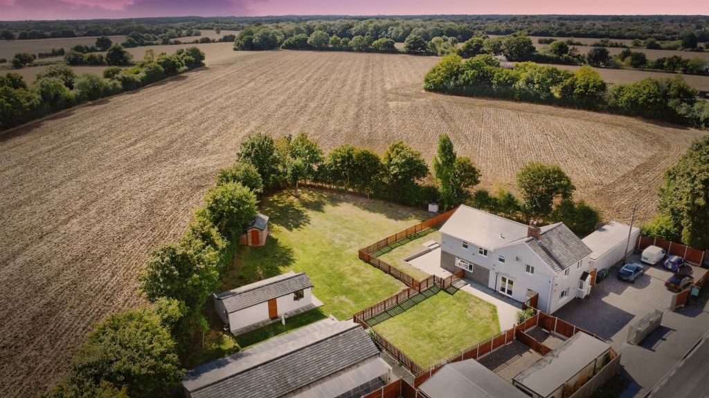 Property photo 1 of 17