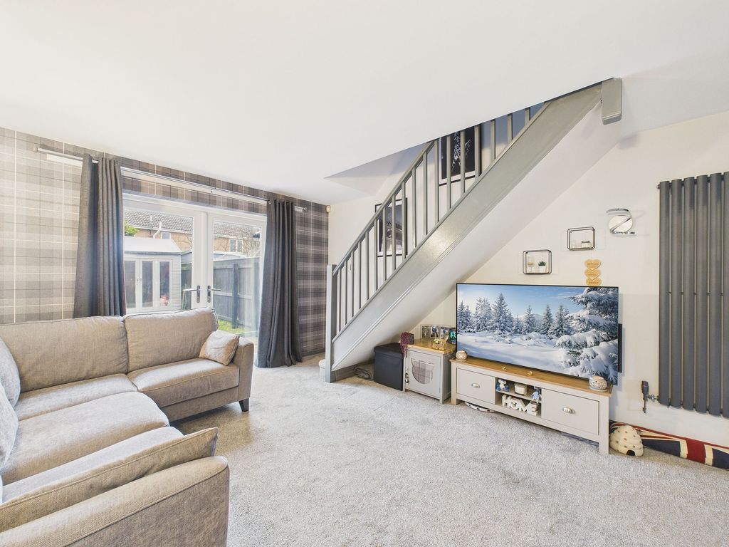 Property photo 2 of 11 Lounge