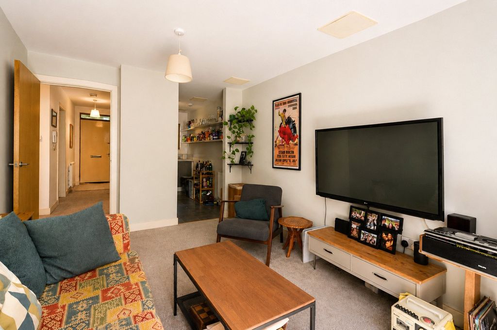 Property photo 1 of 7 Picture No. 09