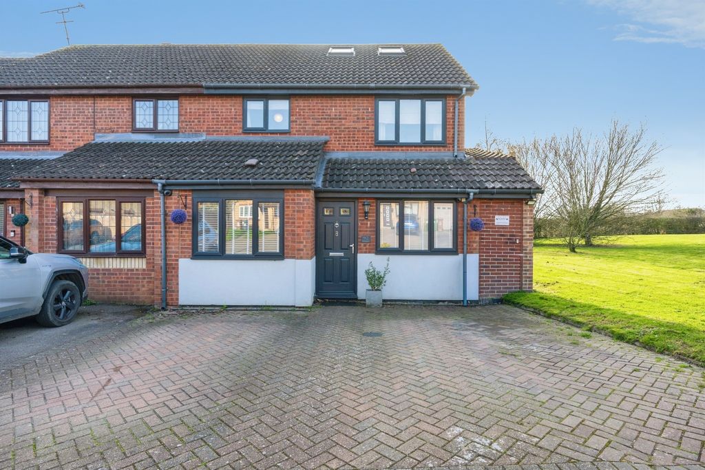 Property photo 1 of 28