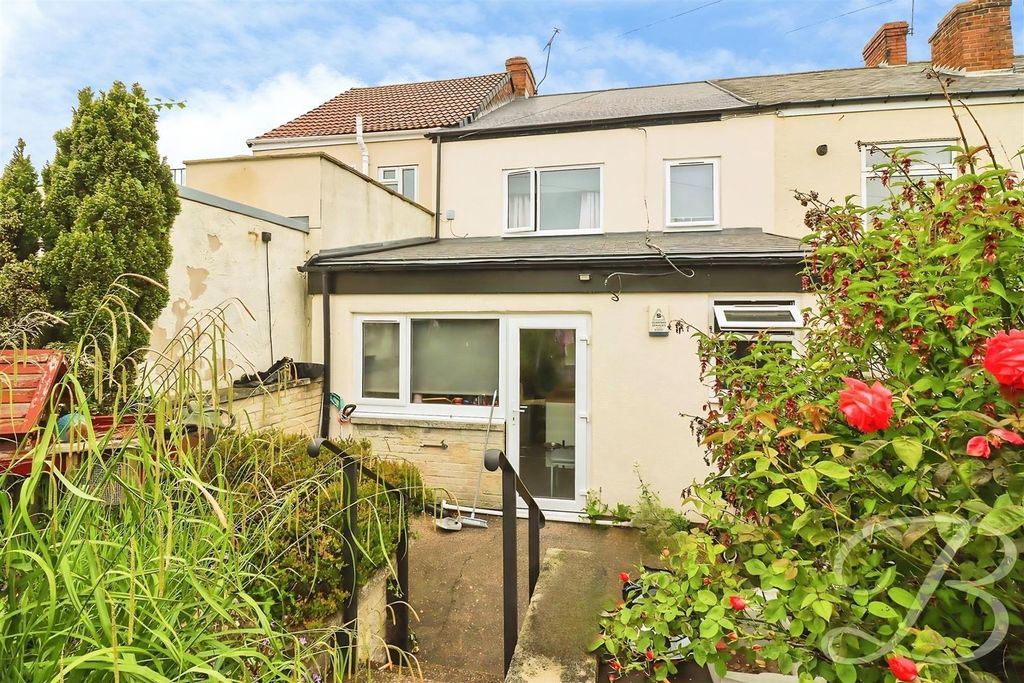 Property photo 1 of 17 External Image