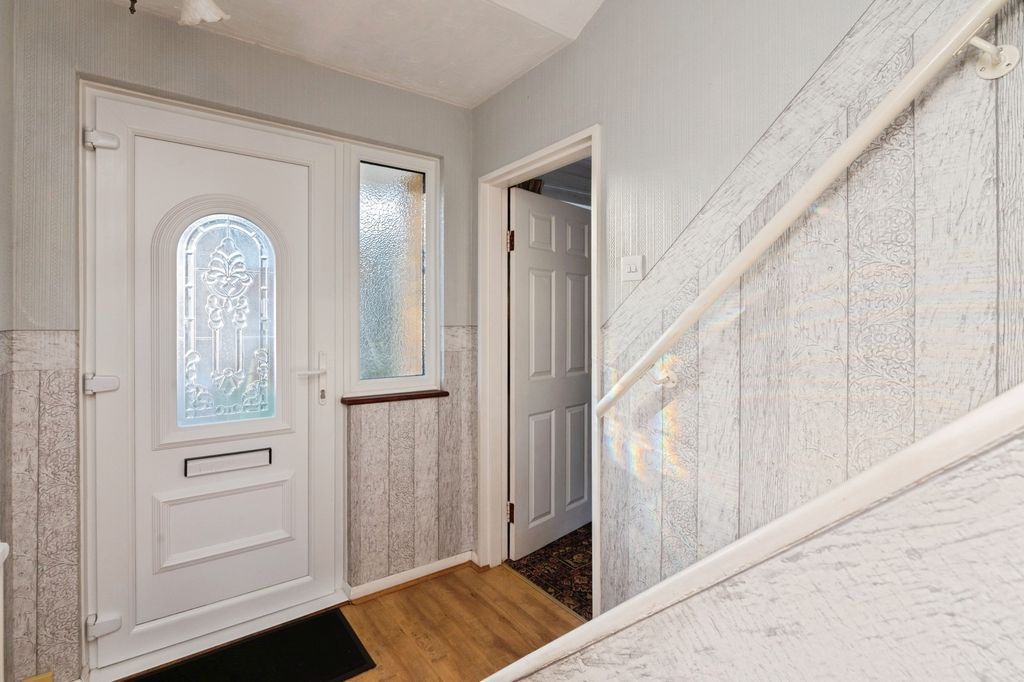 Property photo 3 of 15 Pbox-Img.Jpg