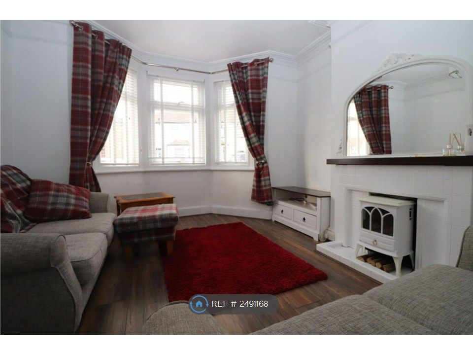 Property photo 2 of 14