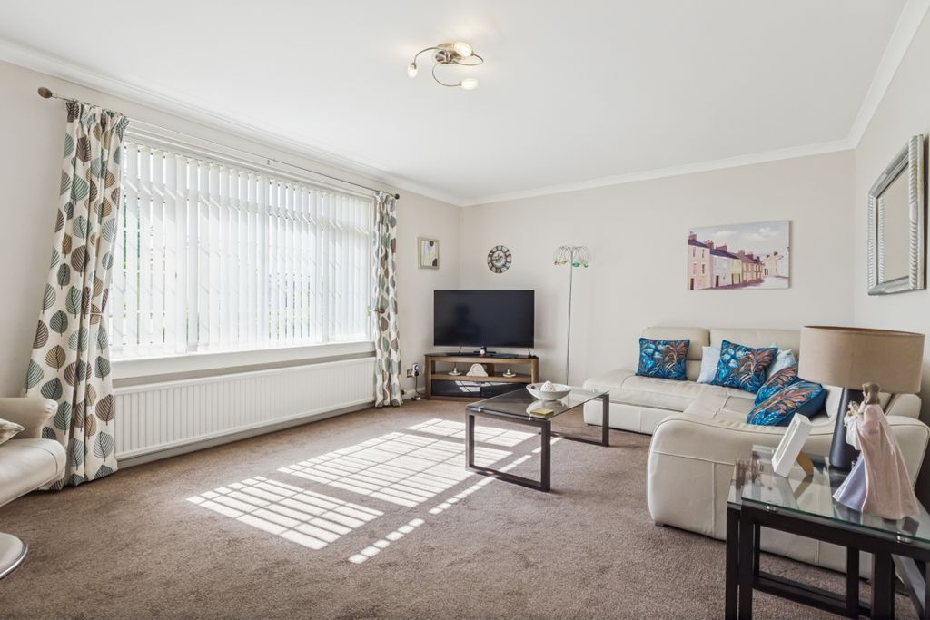 Property photo 2 of 43