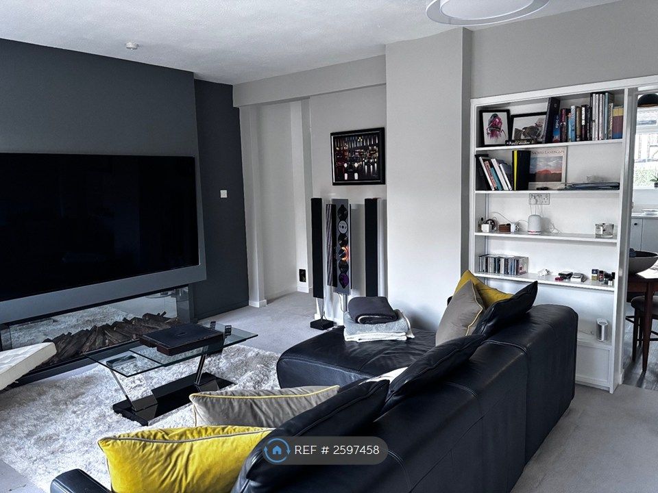 Property photo 3 of 16