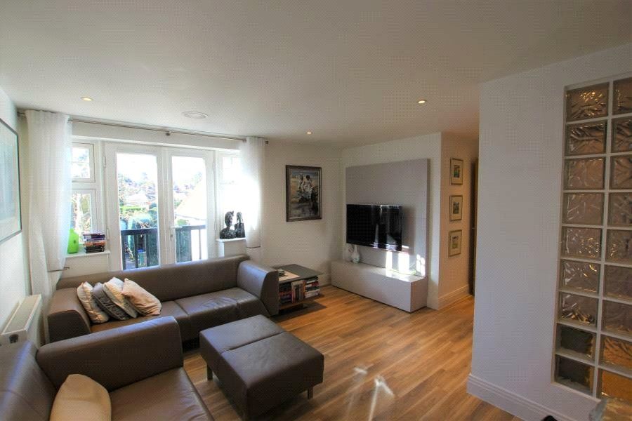 Property photo 2 of 10 Picture No. 13