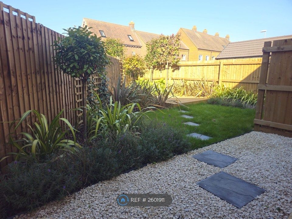 Property photo 2 of 12 Garden