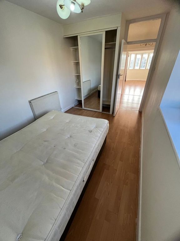 Property photo 2 of 8 Photo 2