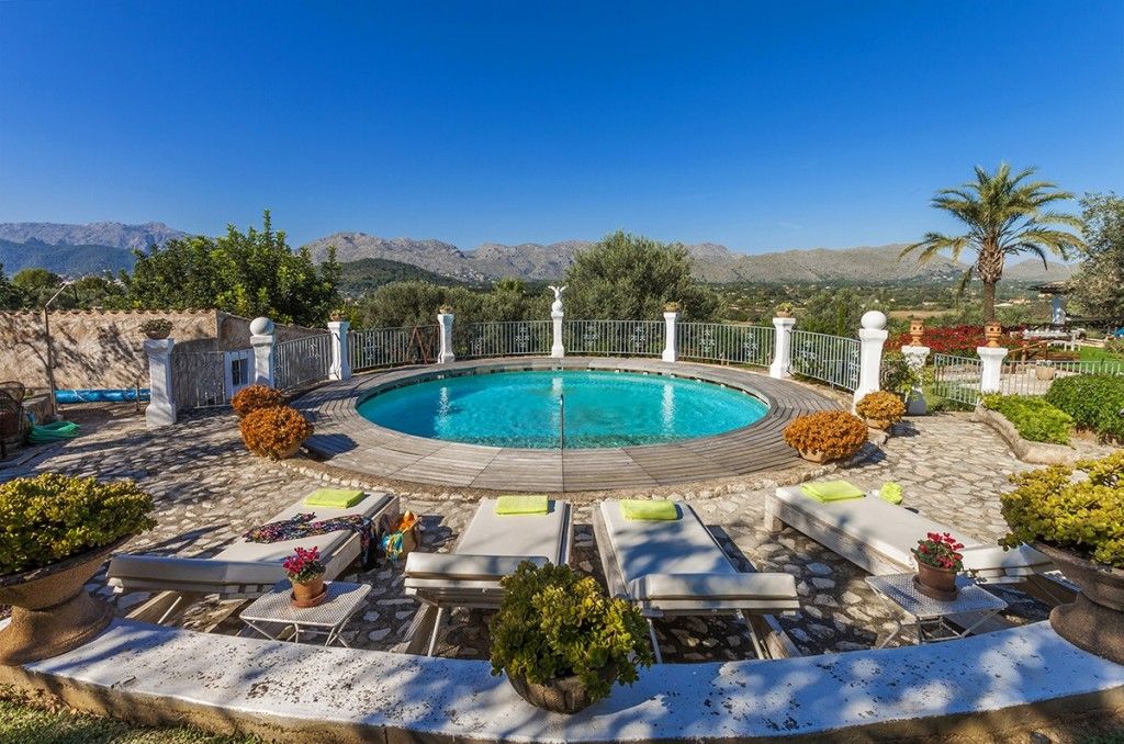 Property photo 3 of 14 Pool (3)