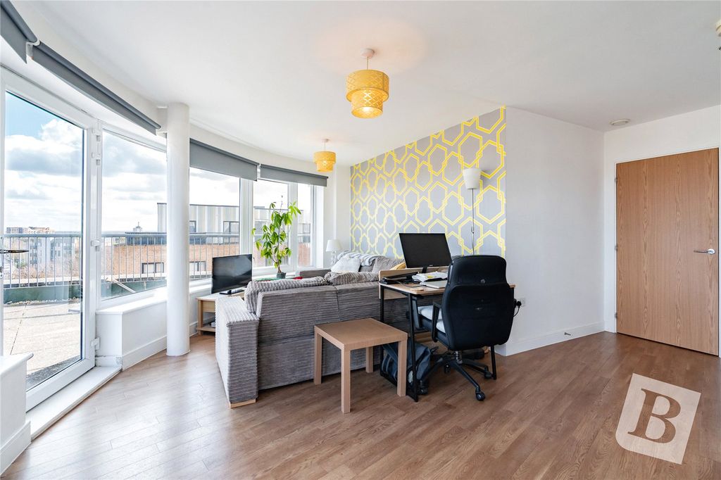 Property photo 2 of 12 Living Room