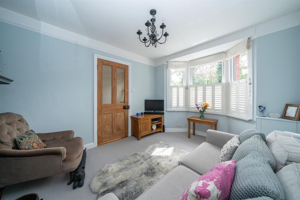 Property photo 3 of 25 47-Christchurch-Road-0121.Jpg