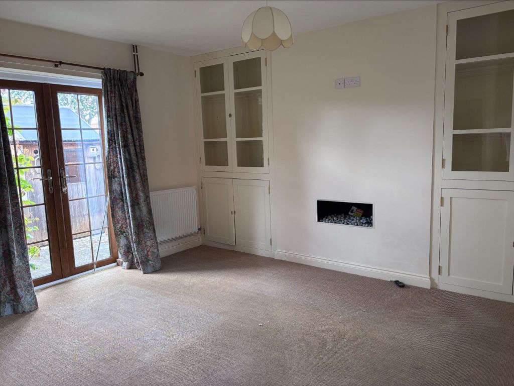 Property photo 3 of 10 Photograph 3
