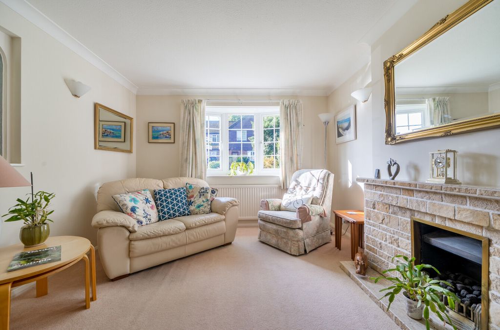 Additional image 7 of 4 bed detached house for saleGodalming, Surrey GU7