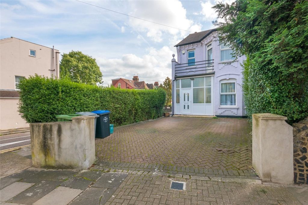 Property photo 2 of 17 Picture No. 02