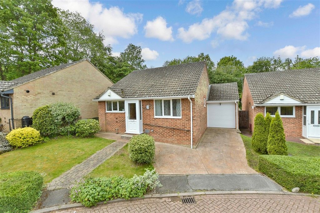 Property photo 1 of 10 External (Brochure)