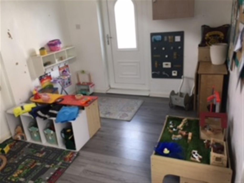 Property photo 2 of 13 Photo 1