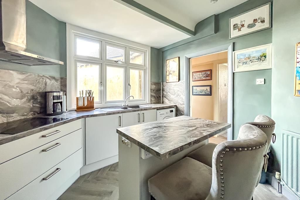 Property photo 1 of 22 Kitchen