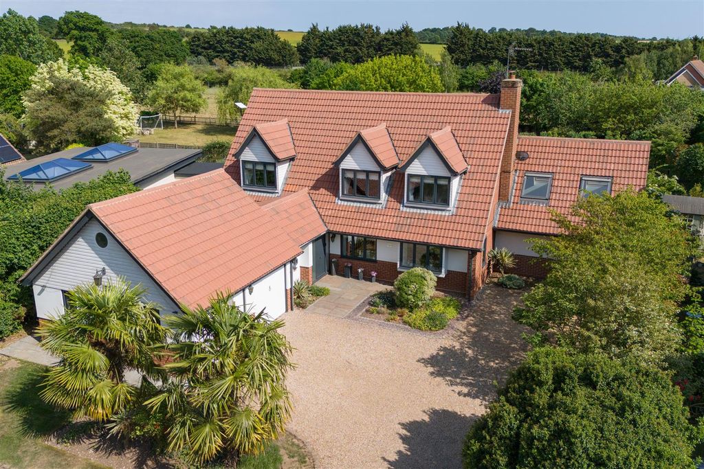 Property photo 1 of 39 Barham_10.Jpg