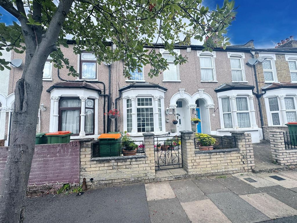 Property photo 1 of 24