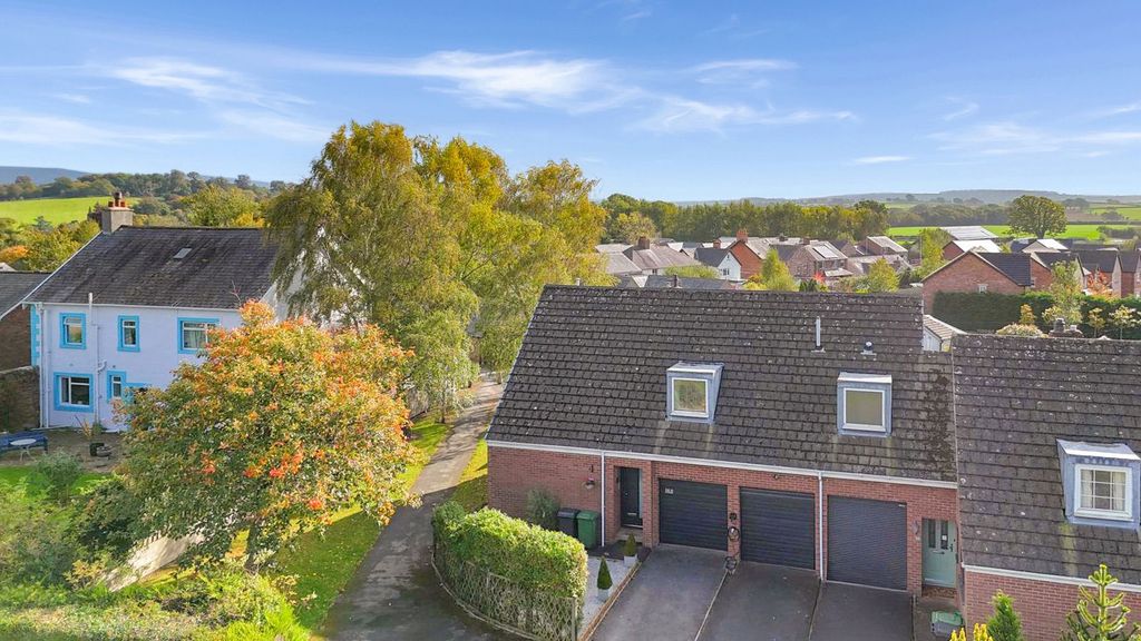 Property photo 1 of 25