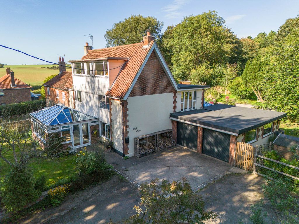 Property photo 1 of 32