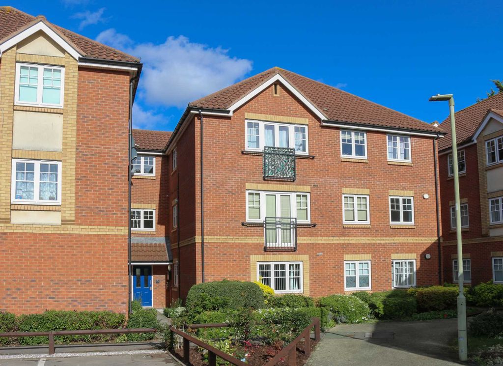 Property photo 1 of 11