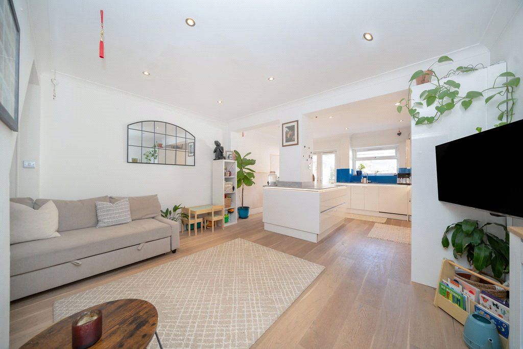 Property photo 2 of 15 Picture No. 02
