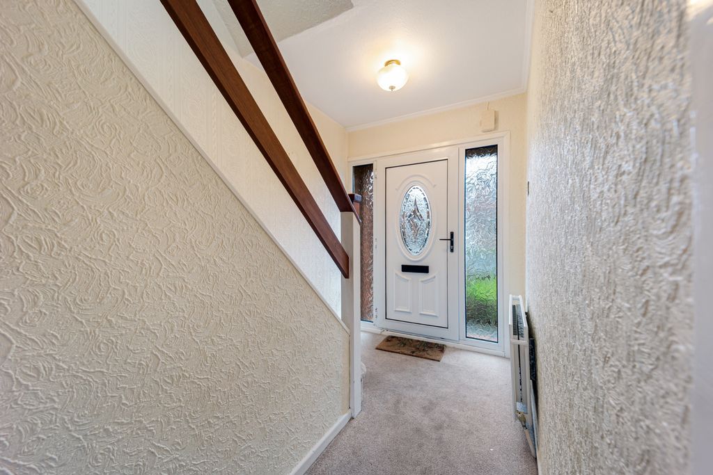 Property photo 2 of 25 Photograph 3