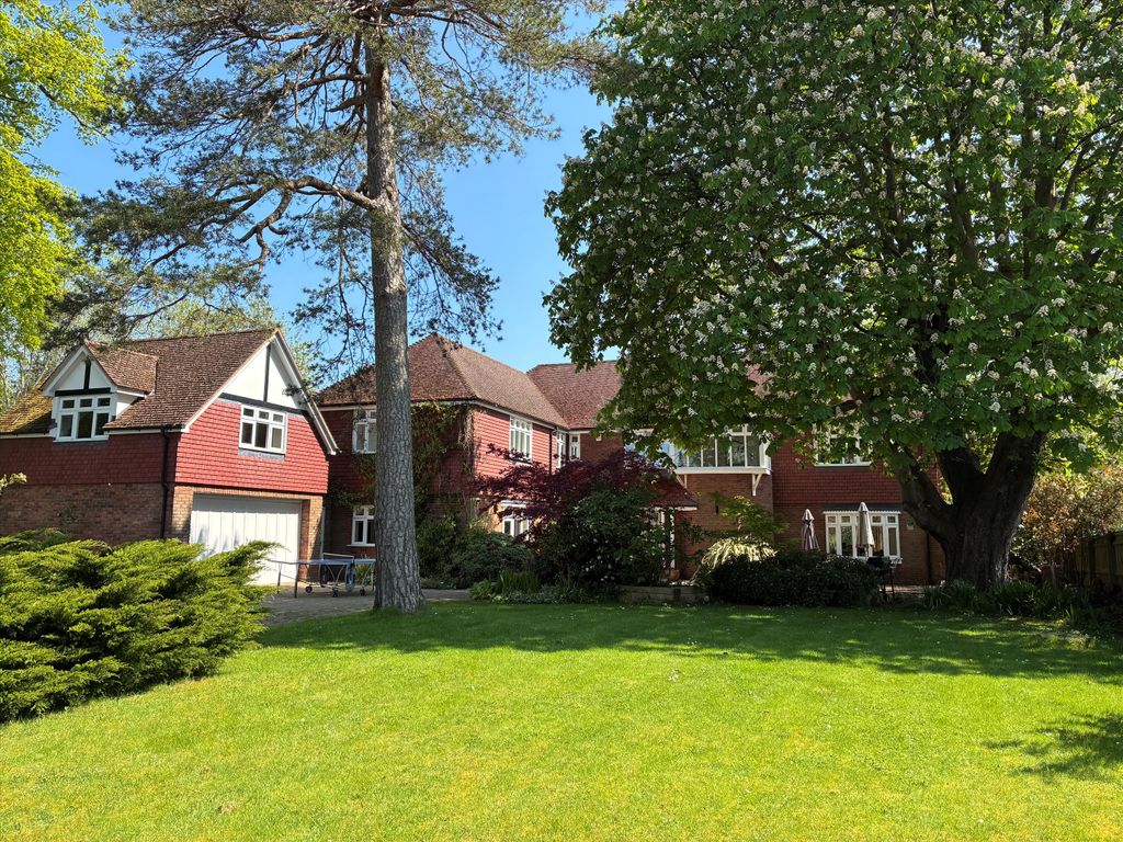 Property photo 1 of 29 Image