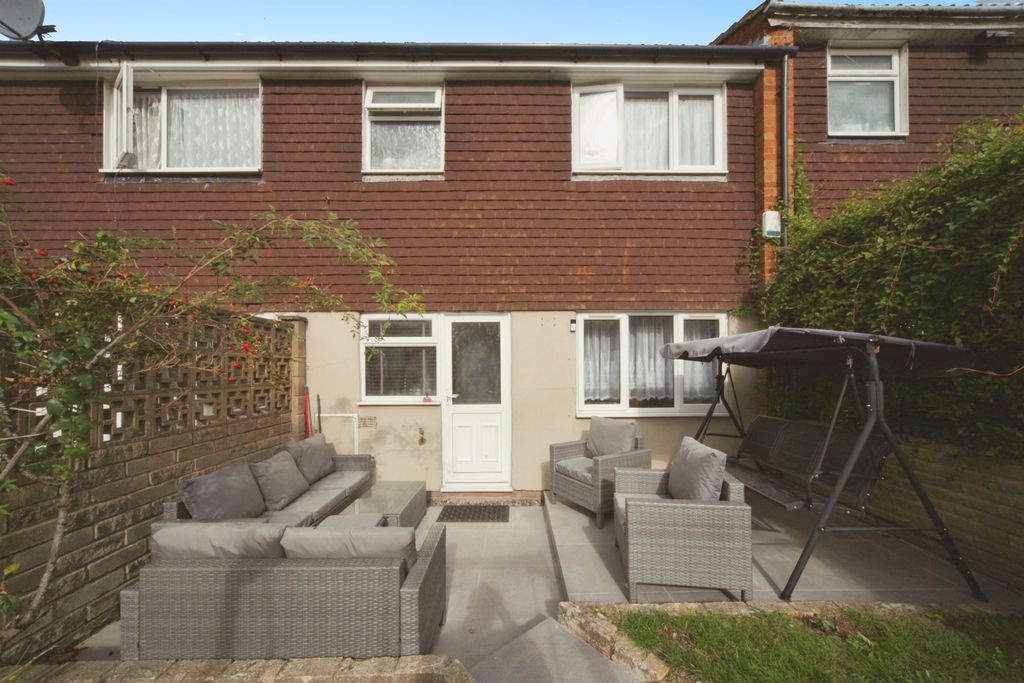 Property photo 2 of 17