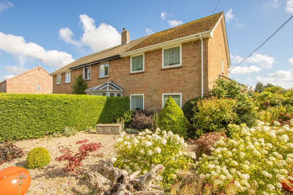 Property photo 3 of 25 4355813