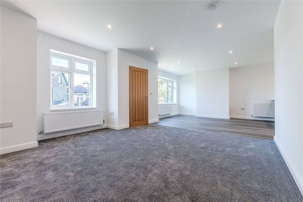 Property photo 2 of 16 Picture No. 09