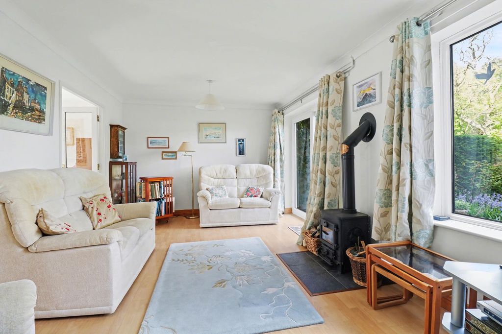Property photo 2 of 24
