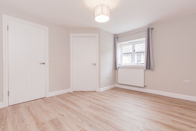 Property photo 1 of 7 154958