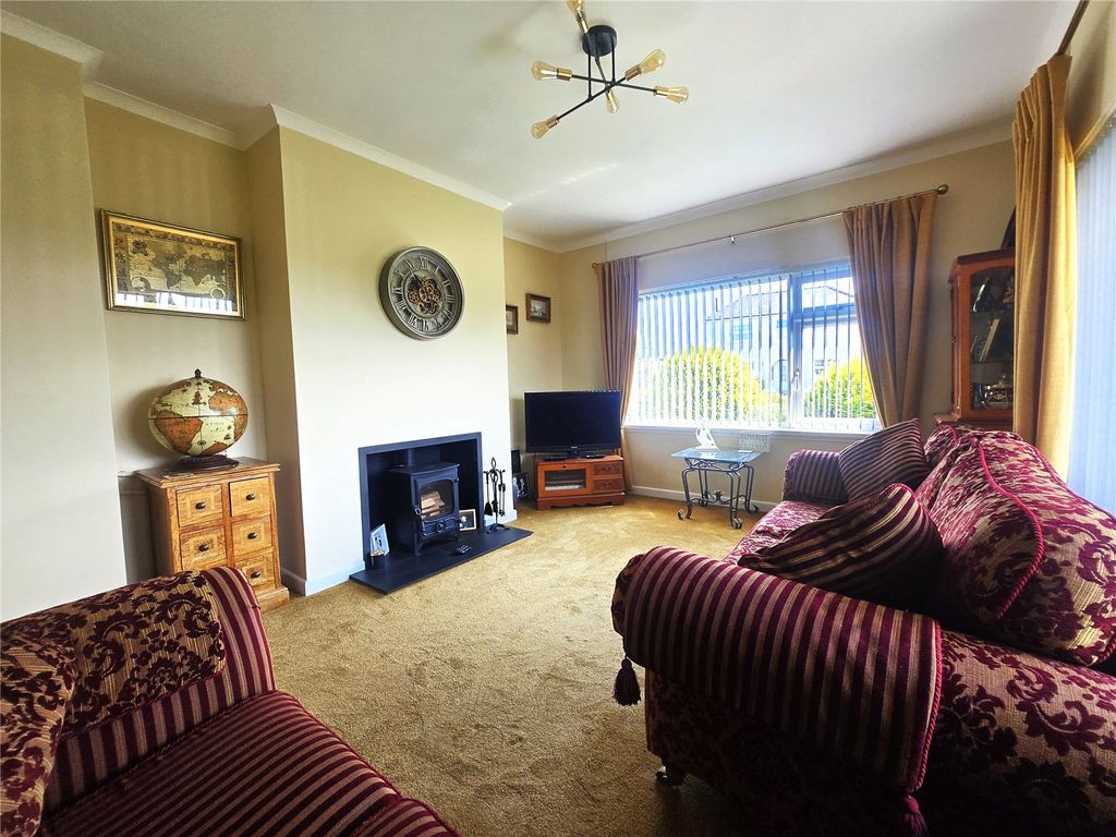 Property photo 3 of 30 Picture No. 35