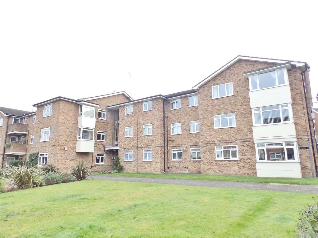 Property photo 1 of 8 P2160005.Jpg