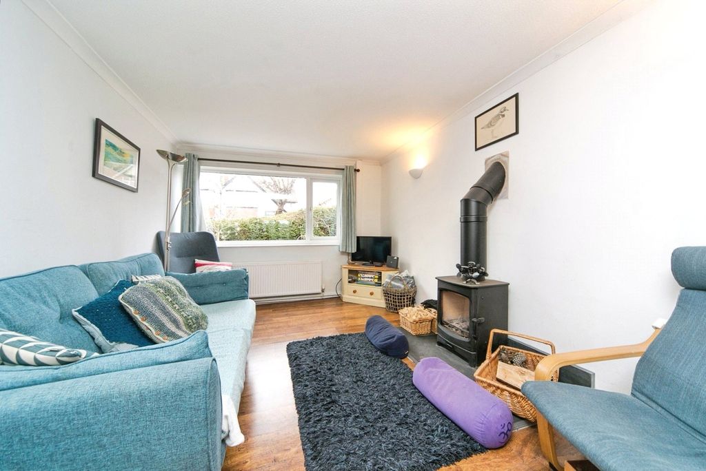 Property photo 2 of 19 Picture No. 21
