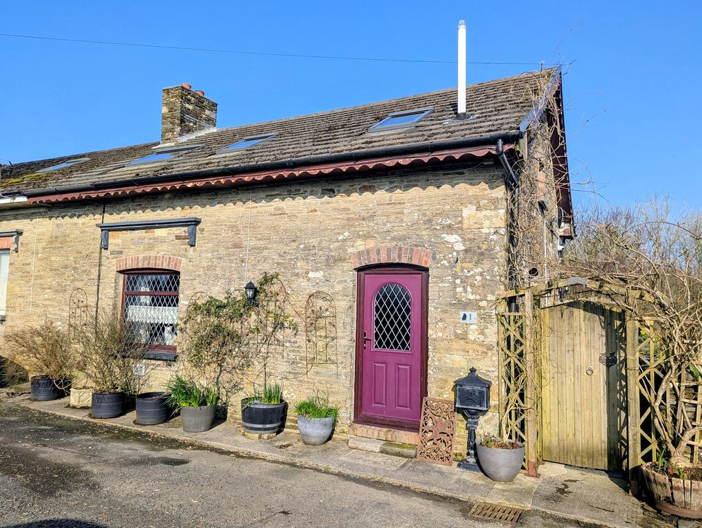 Property photo 2 of 21