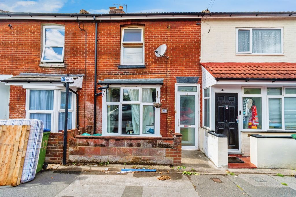 Property photo 1 of 15