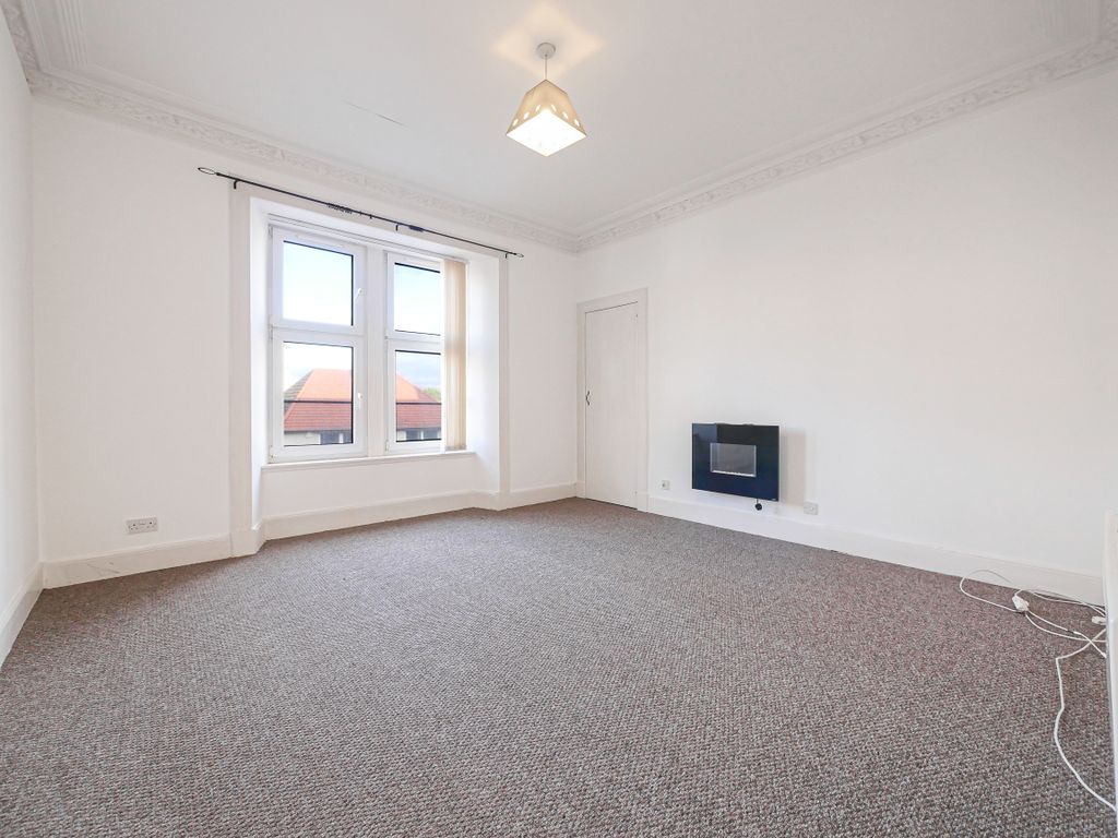 Property photo 3 of 8 Lounge-1