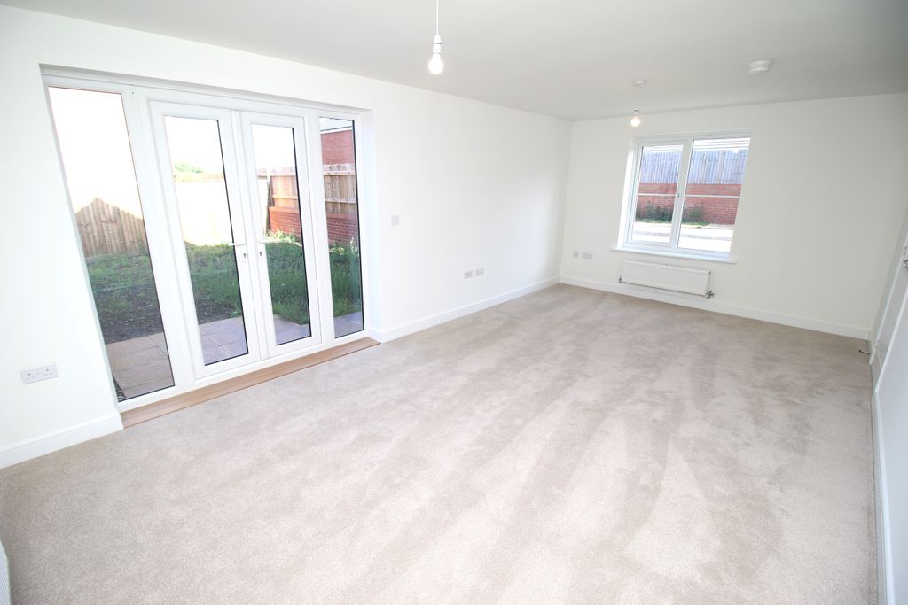 Property photo 3 of 17 Img_6925