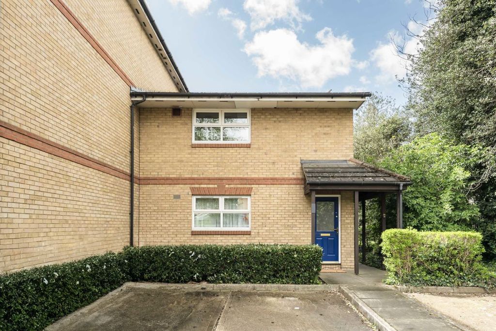 Property photo 1 of 5